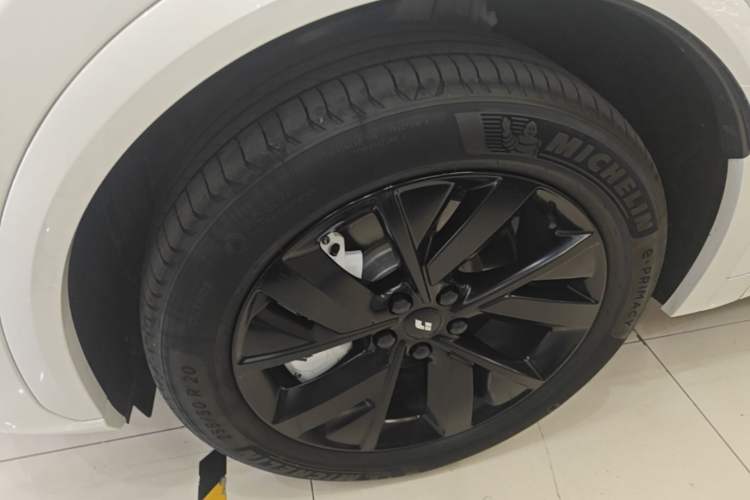 Used Li Auto L7 2023 Air model Exterior 4