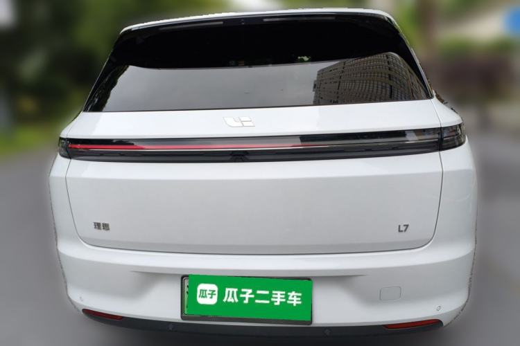 Used Li Auto L7 2023 Pro Model Exterior 4