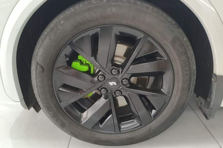 Used Li Auto L7 2023 Pro Model Exterior 4