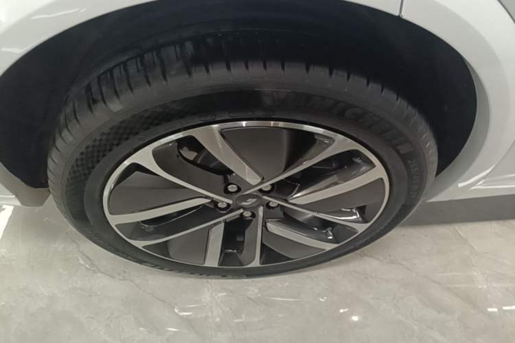 Used Li Auto L7 2023 Air model Exterior 5