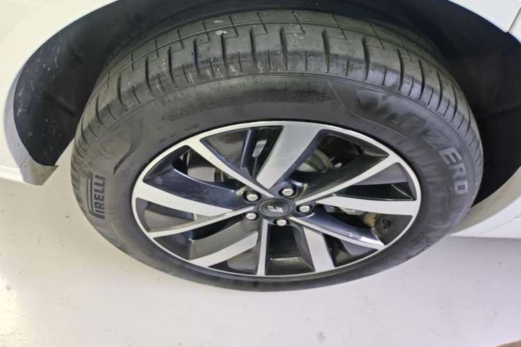Used Li Auto L7 2023 Pro Model Exterior 5