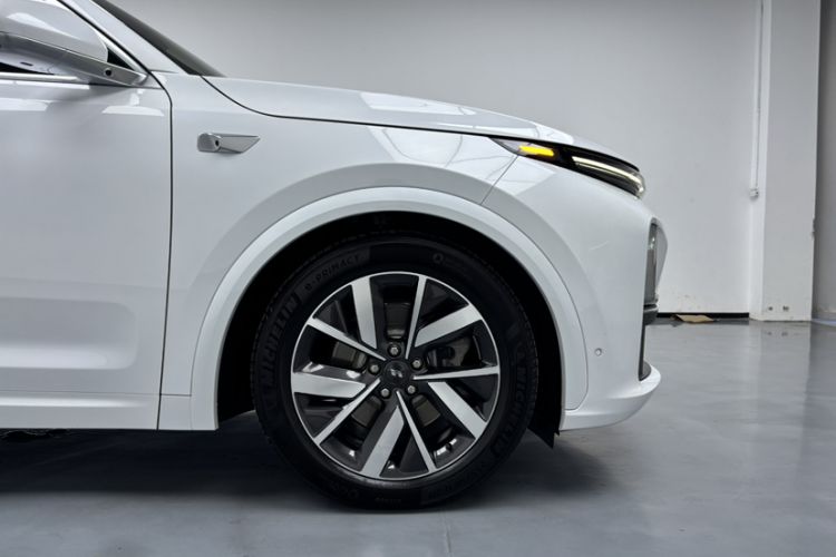 Used Li Auto L7 2023 Pro Model Exterior 6