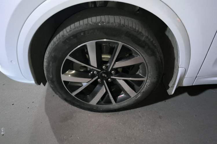 Used Li Auto L7 2023 Pro Model Exterior 7