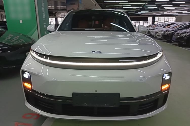 Used Li Auto L7 2023 Pro Model Front