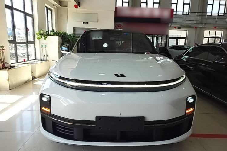 Used Li Auto L7 2023 Pro Model Front