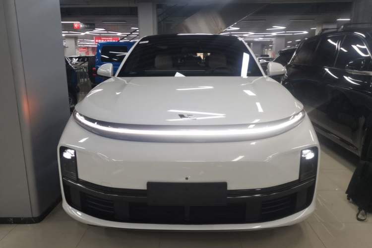 Used Li Auto L7 2023 Pro Model Front