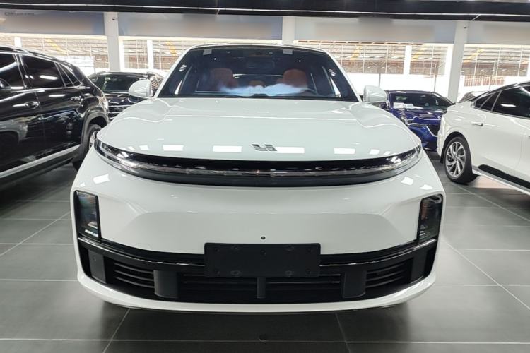 Used Li Auto L7 2023 Pro Model Front