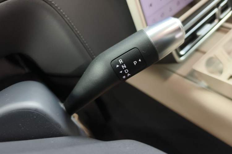 Used Li Auto L7 2023 Pro Model Gear Lever