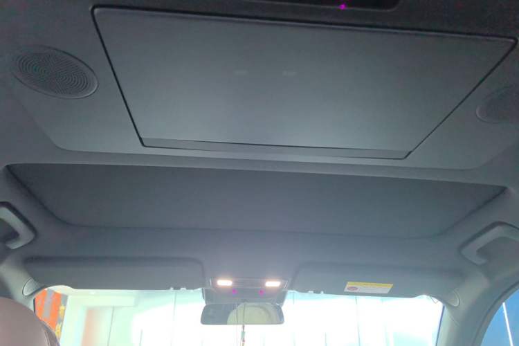Used Li Auto L7 2023 Max model Headliner