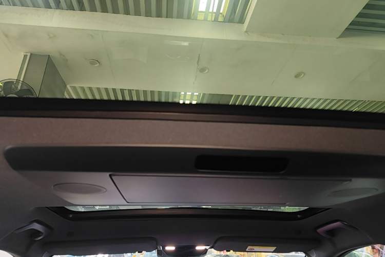 Used Li Auto L7 2023 Max model Headliner