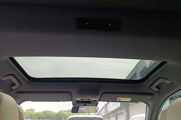 Used Li Auto L7 2023 Pro Model Headliner