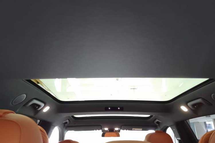 Used Li Auto L7 2023 Pro Model Headliner