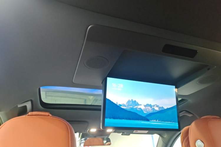 Used Li Auto L7 2023 Max model Headliner