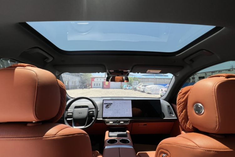 Used Li Auto L7 2023 Pro Model Interior 1