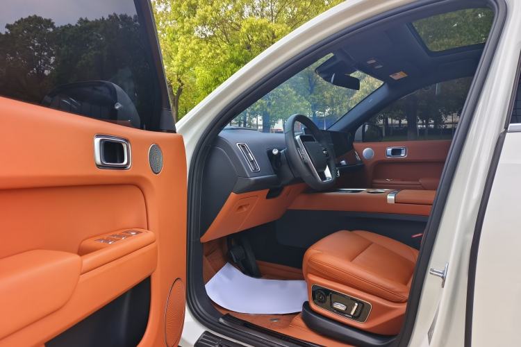 Used Li Auto L7 2023 Pro Model Interior 1