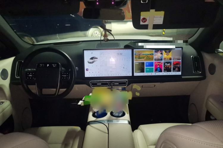 Used Li Auto L7 2023 Pro Model Interior 2