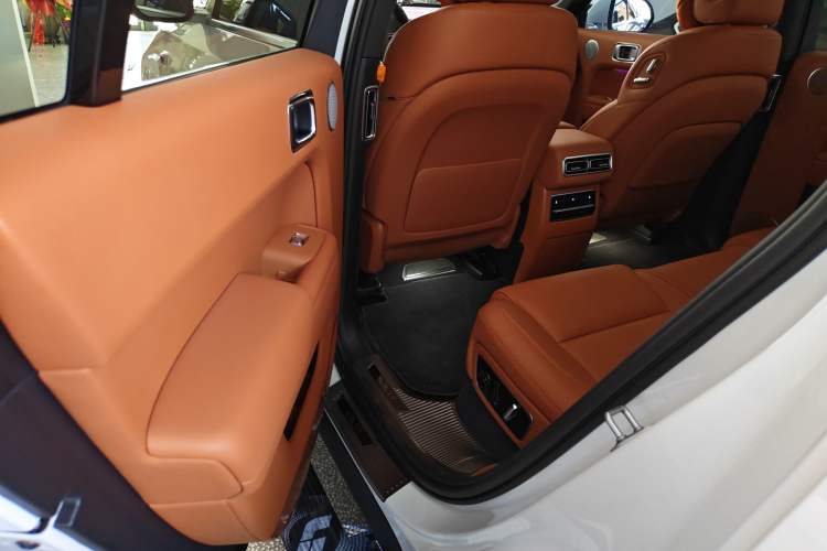 Used Li Auto L7 2023 Max model Interior 8