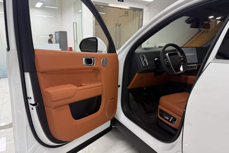 Used Li Auto L7 2023 Pro Model Interior 8