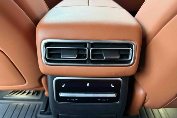 Used Li Auto L7 2023 Pro Model Interior 8