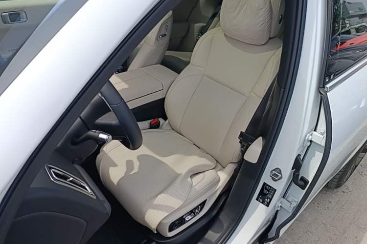 Used Li Auto L7 2023 Pro Model Left Front Seat
