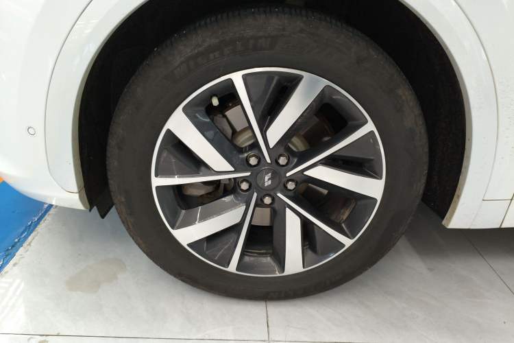 Used Li Auto L7 2023 Max model Left Front Wheel Hub