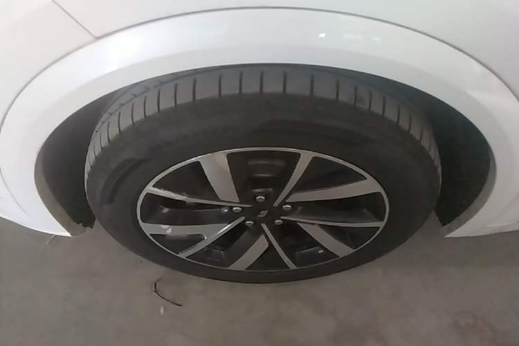 Used Li Auto L7 2023 Max model Left Front Wheel Hub