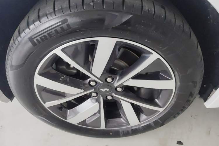 Used Li Auto L7 2023 Pro Model Left Front Wheel Hub