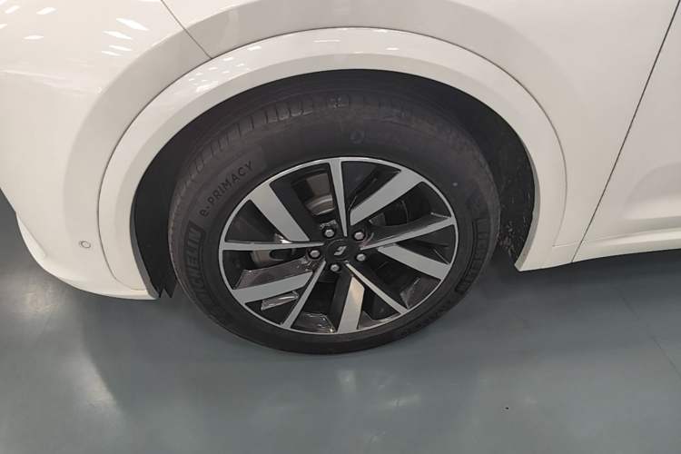 Used Li Auto L7 2023 Pro Model Left Front Wheel Hub