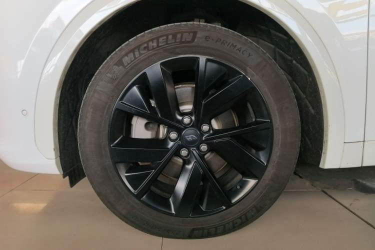 Used Li Auto L7 2023 Max model Left Front Wheel Hub
