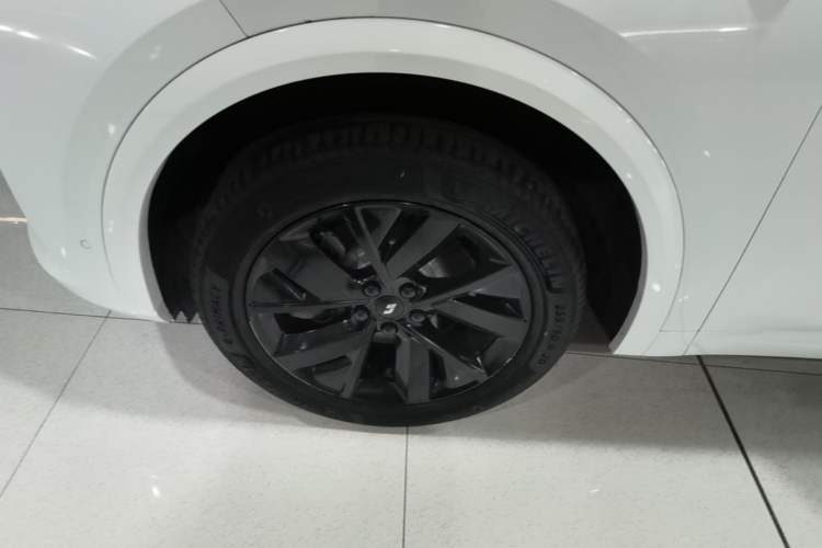 Used Li Auto L7 2023 Max model Left Front Wheel Hub