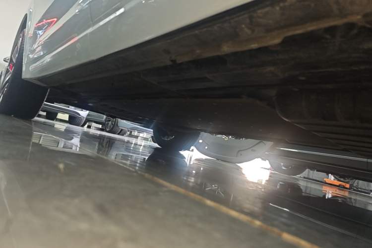 Used Li Auto L7 2023 Max model Left Side Sill