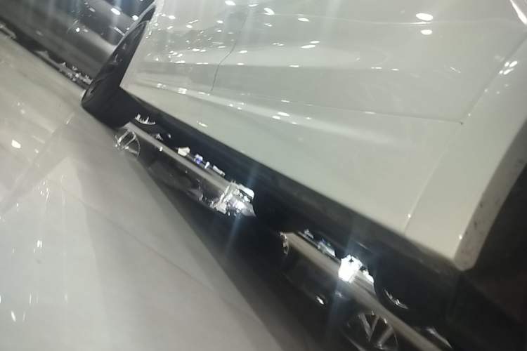 Used Li Auto L7 2023 Pro Model Left Side Sill