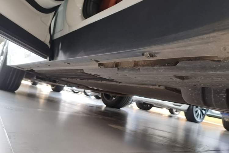 Used Li Auto L7 2023 Pro Model Left Side Sill