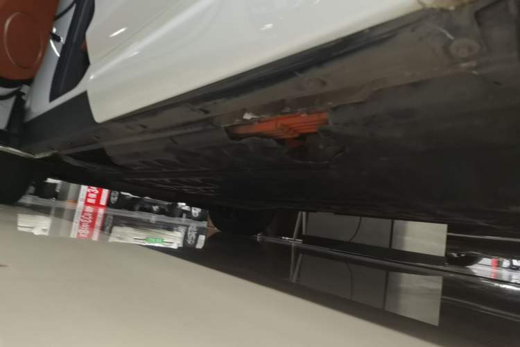 Used Li Auto L7 2023 Air model Left Side Sill
