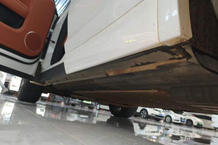 Used Li Auto L7 2023 Max model Left Side Sill