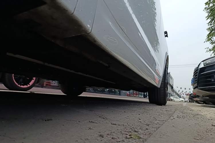 Used Li Auto L7 2023 Pro Model Left Side Sill