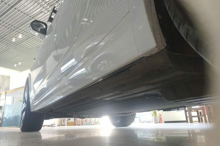 Used Li Auto L7 2023 Air model Left Side Sill