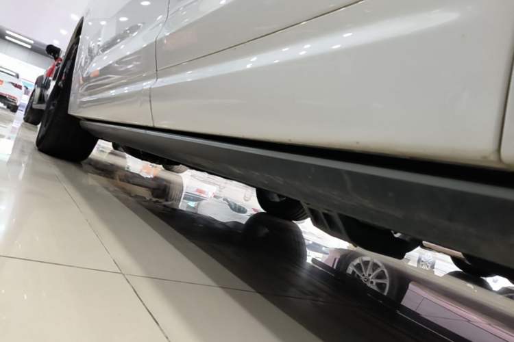 Used Li Auto L7 2023 Air model Left Side Sill