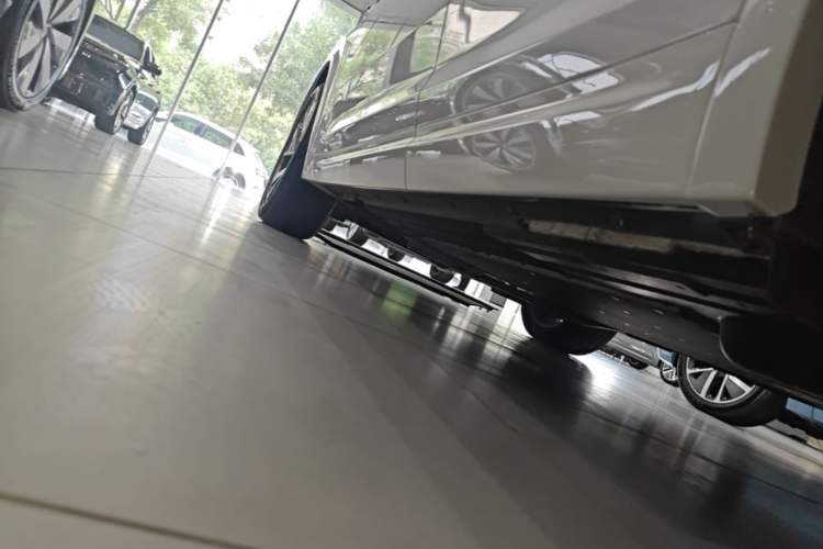Used Li Auto L7 2023 Pro Model Left Side Sill