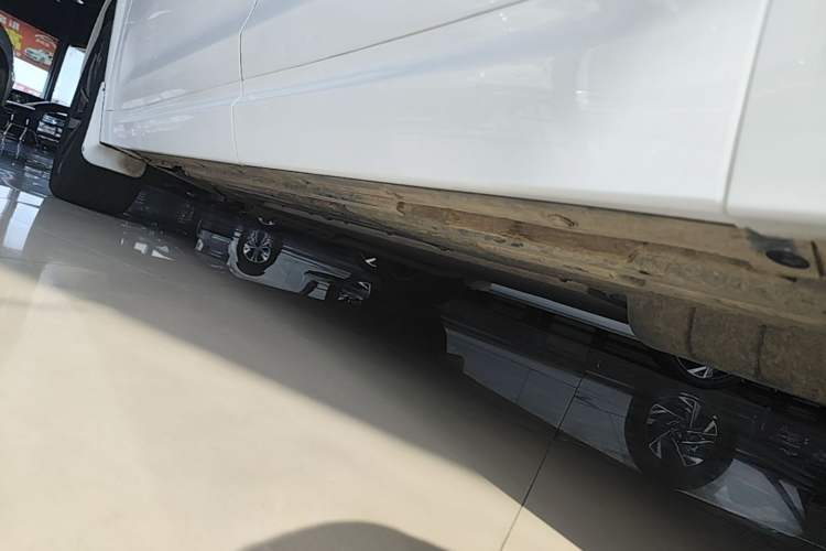 Used Li Auto L7 2023 Air model Left Side Sill