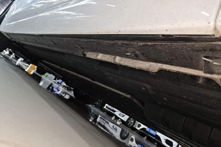 Used Li Auto L7 2023 Max model Left Side Sill