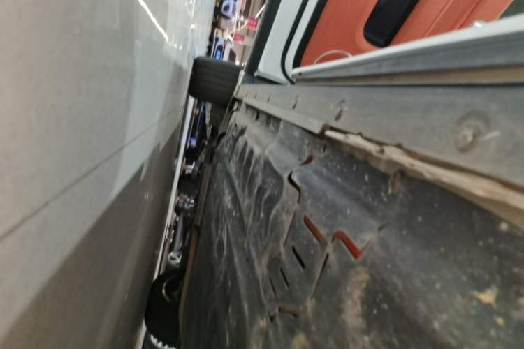 Used Li Auto L7 2023 Max model Left Side Sill