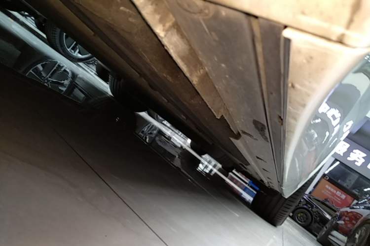 Used Li Auto L7 2023 Pro Model Left Side Sill