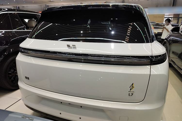 Used Li Auto L7 2023 Pro Model Rear