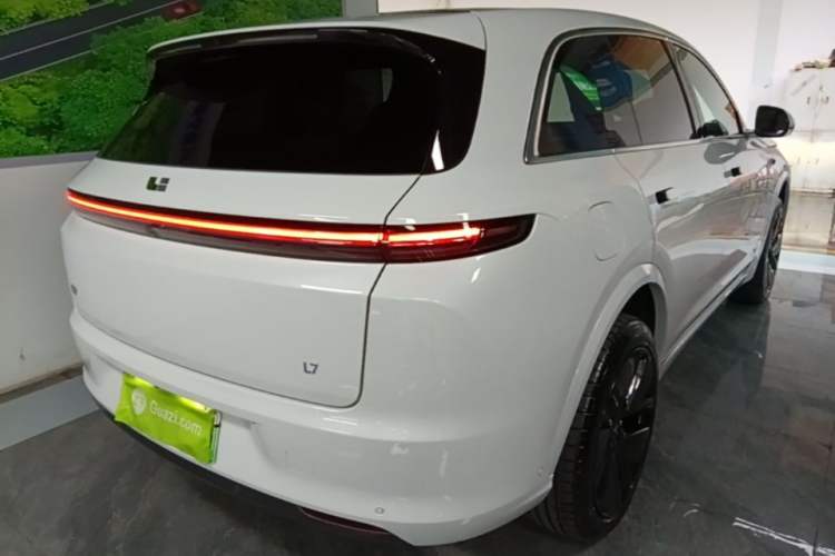 Used Li Auto L7 2023 Pro Model Rear Right 45 Deg