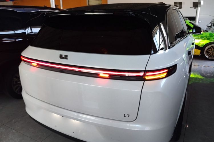 Used Li Auto L7 2023 Pro Model Rear