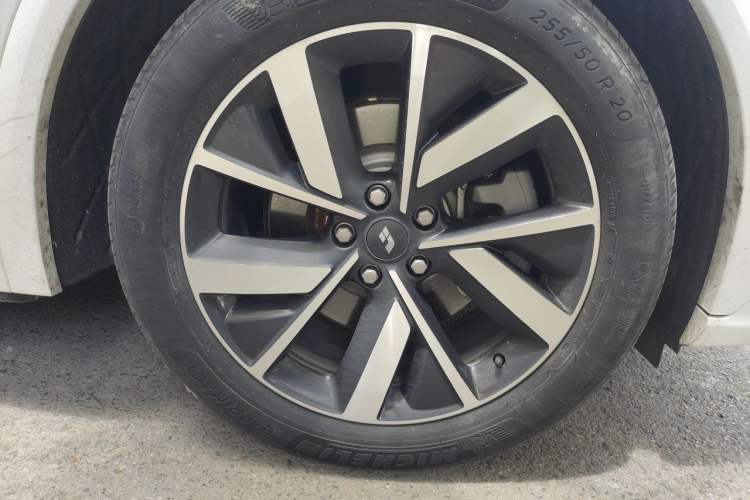 Used Li Auto L7 2023 Max model Right Front Wheel Hub