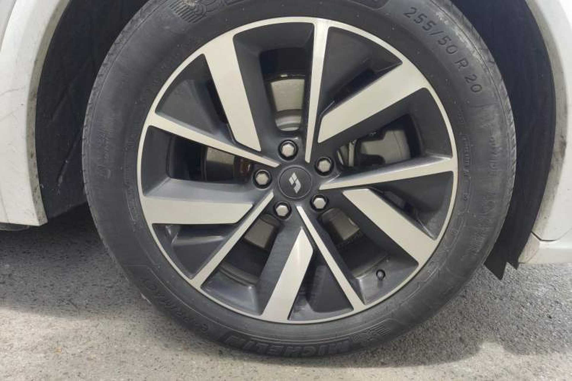 Used Li Auto L7 2023 Max model Right Front Wheel Hub