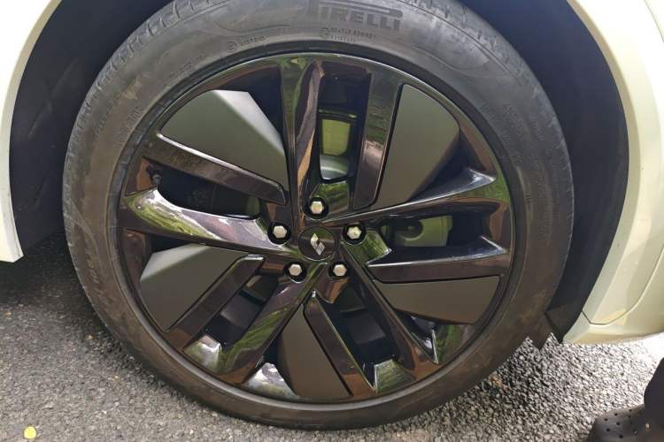 Used Li Auto L7 2023 Pro Model Right Front Wheel Hub