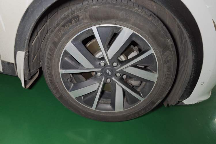 Used Li Auto L7 2023 Max model Right Front Wheel Hub